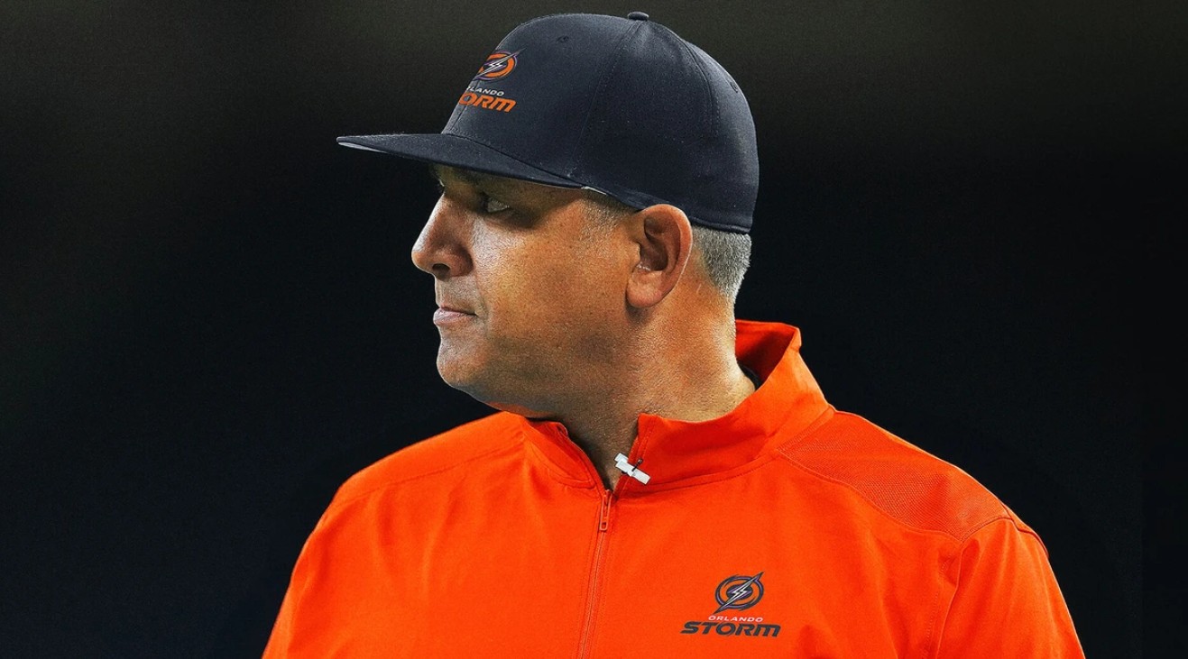 Orlando Storm Head Coach Anthony Becht Named 2026 Buddy Teevens United Football League Coach of the Year